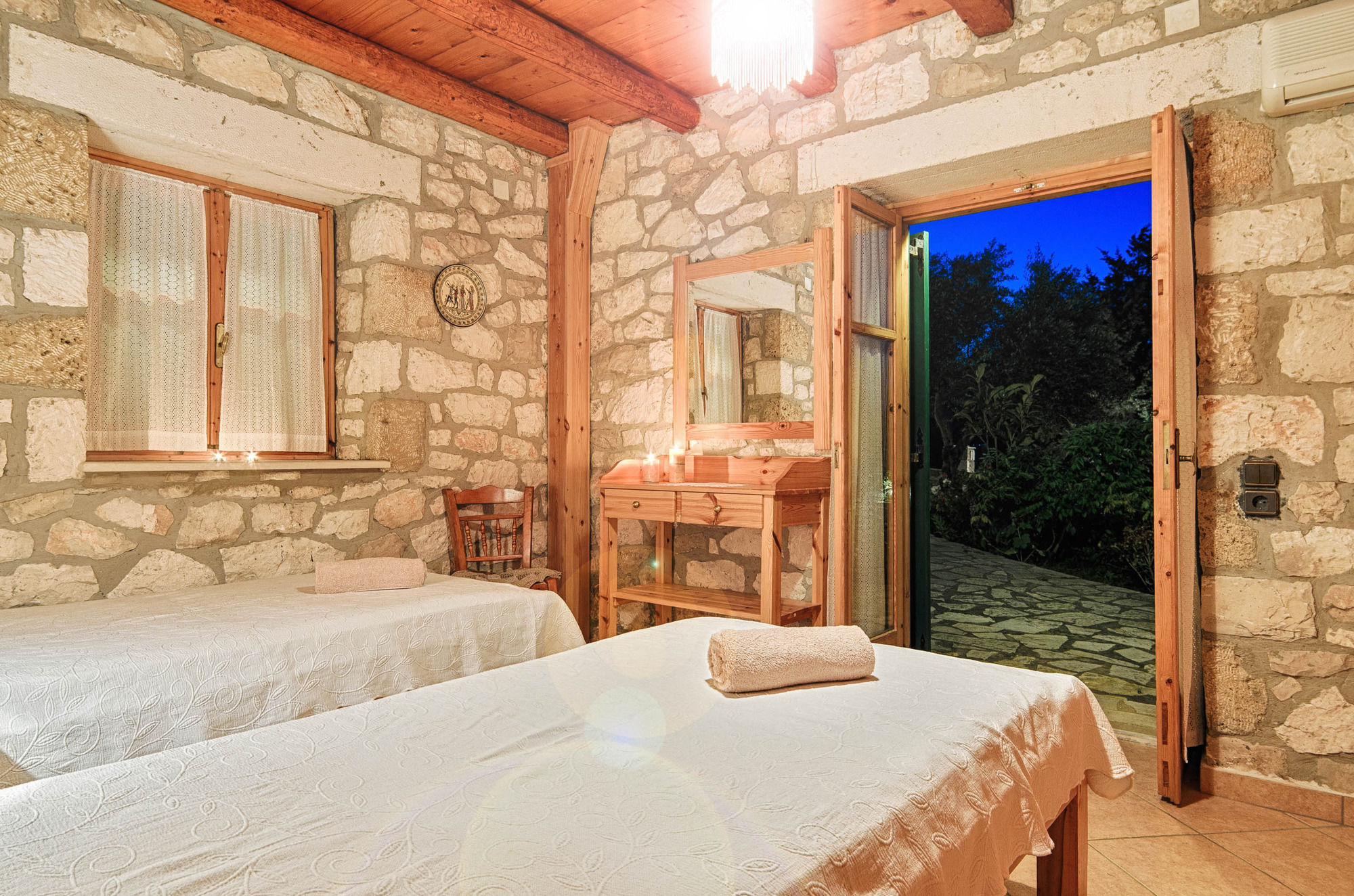 Joanna'S Stone Villas Vasilikí Buitenkant foto
