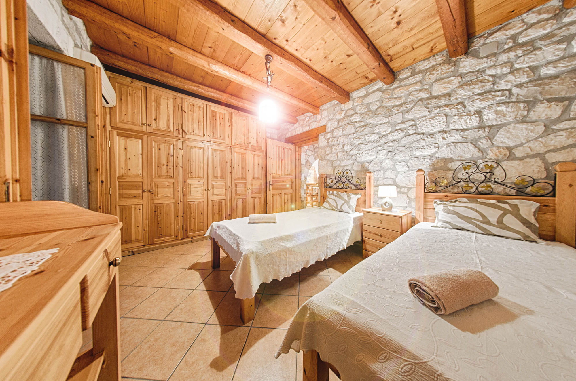 Joanna'S Stone Villas Vasilikí Buitenkant foto